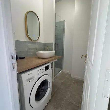 Holiday home Magnifique Immeuble En Hypercentre Boulogne-sur-Mer